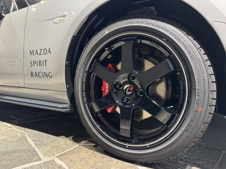 限定200台「MAZDA SPIRIT RACING ROADSTER 12R」納車式